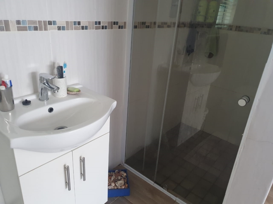 2 Bedroom Property for Sale in Ferreira Town Eastern Cape